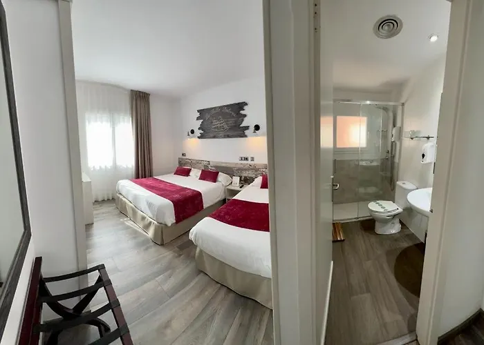 ベジャ ドロレス 2* リョレート・デ・マル