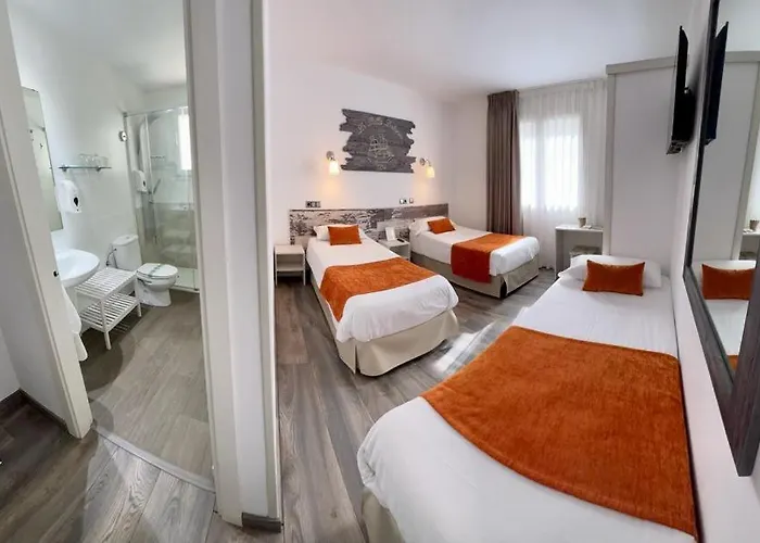 Bella Dolores Λορέτ Ντε Μαρ